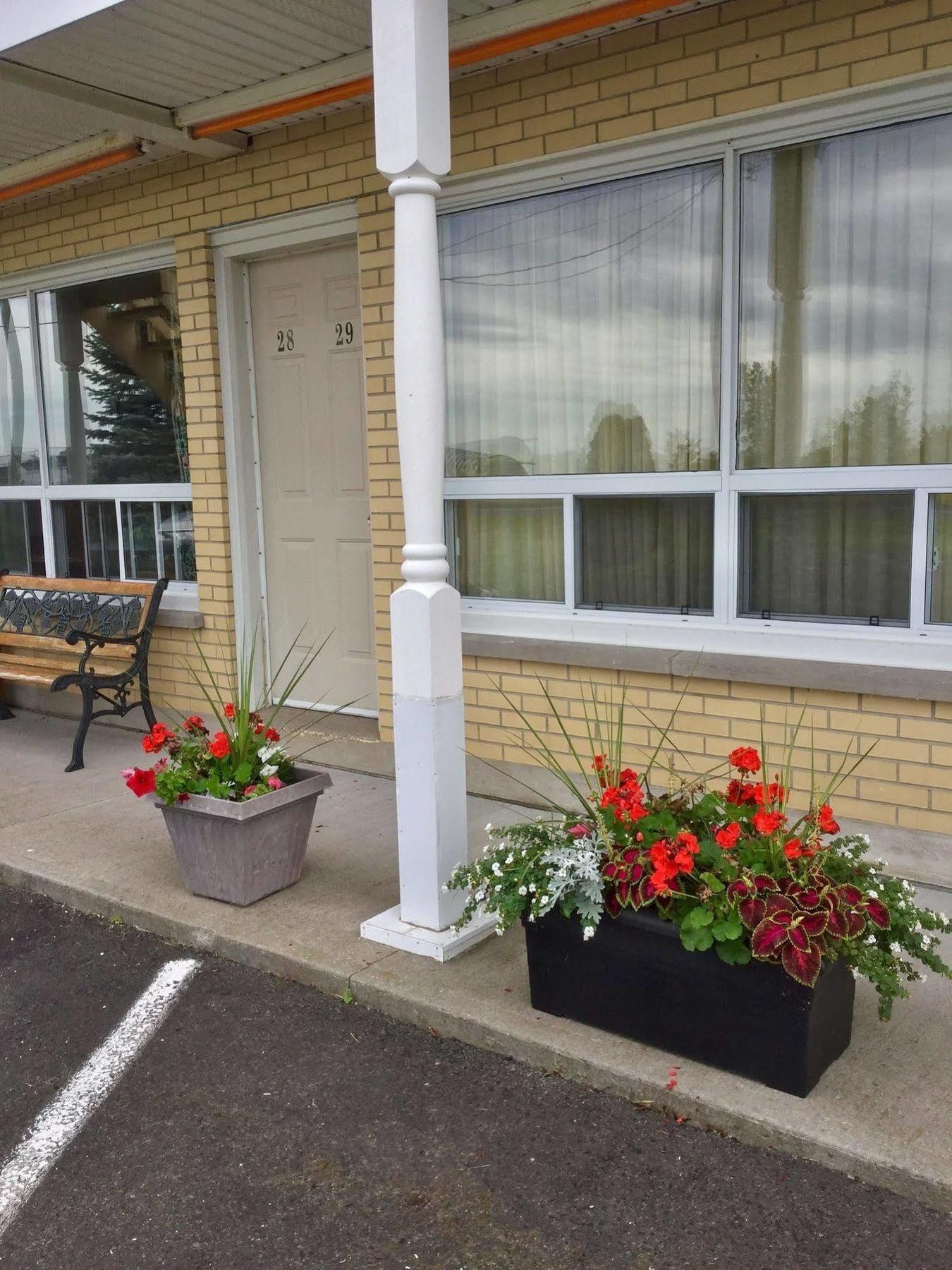 Milan Garden Inn Thorold Exterior foto